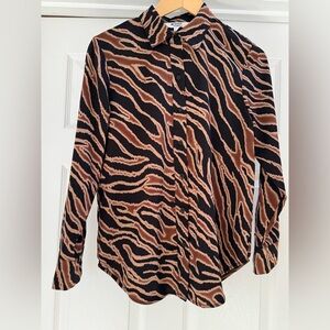 Like new - BB Dakota Animal Print Blouse